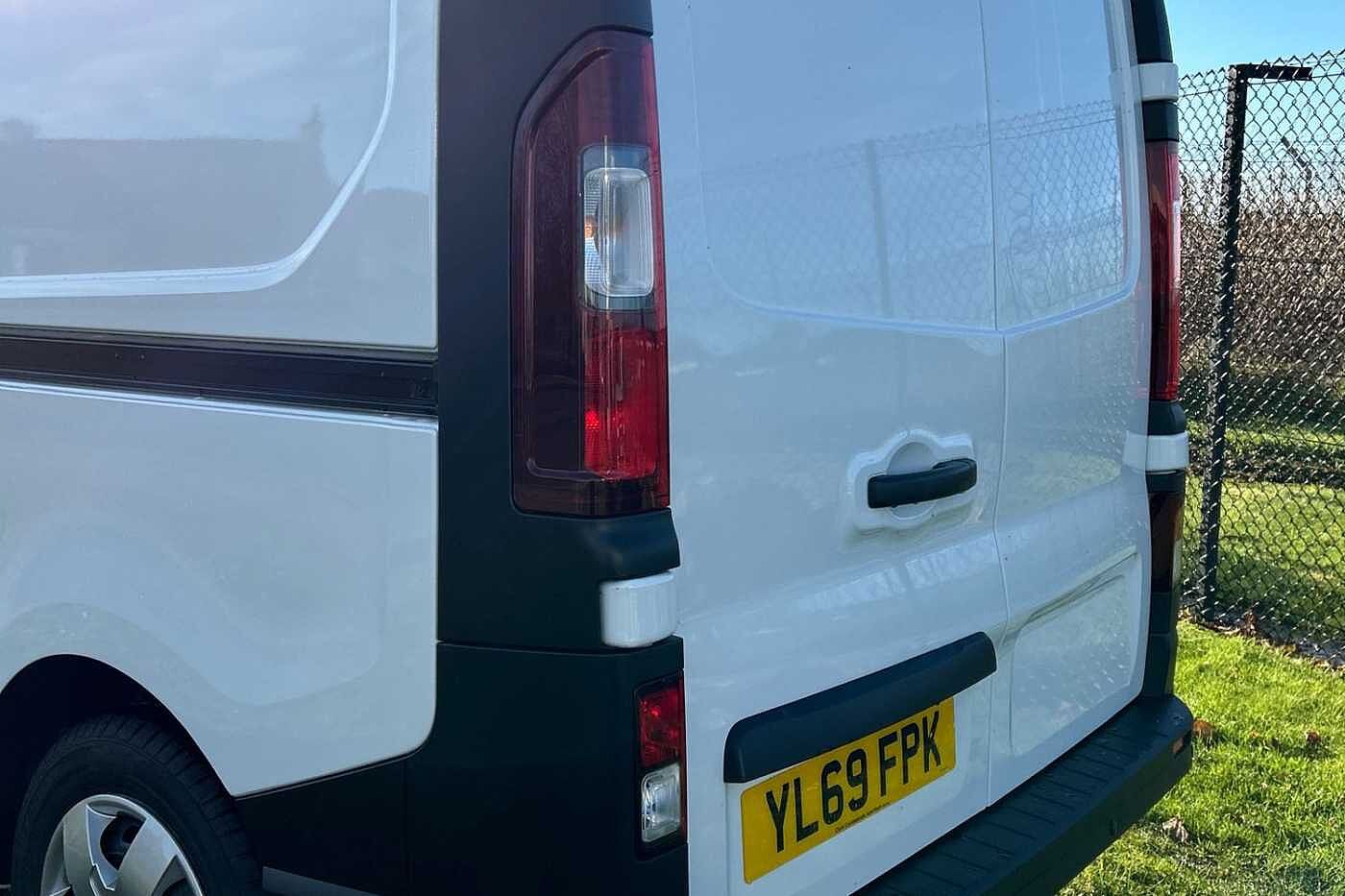 Renault Trafic 2.0dCi (EU6dT) SL28 Energy 120 Business PV