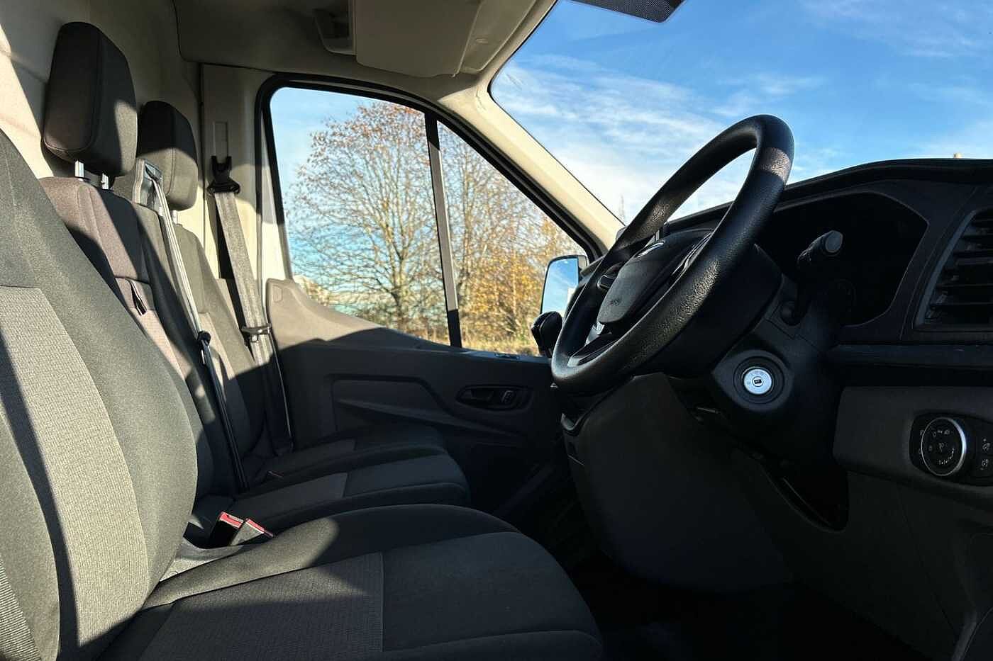 Ford Transit 2.0TDCi (105PS)Eu6dT 350 L3H2 Panel Van