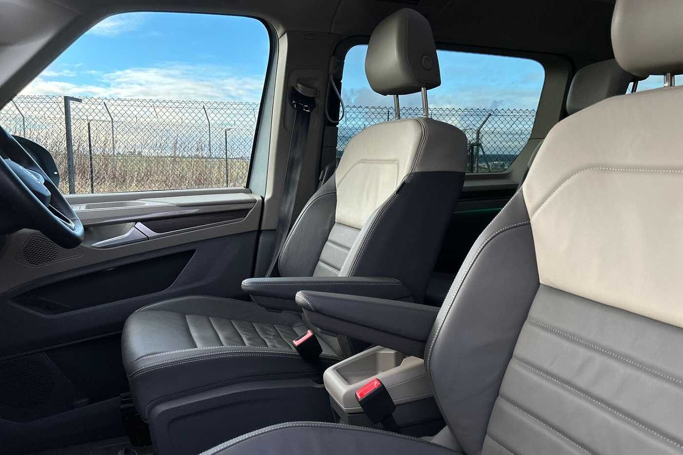 Volkswagen Multivan Style 2.0TDI 150ps Long 7S Combi DSG
