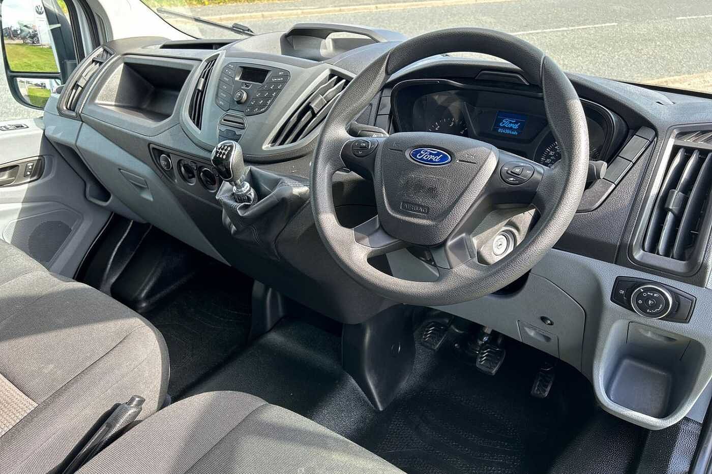 Ford Transit 2.0TDCi (130PS)(EU6) RWD350 L3H1 SRW Luton