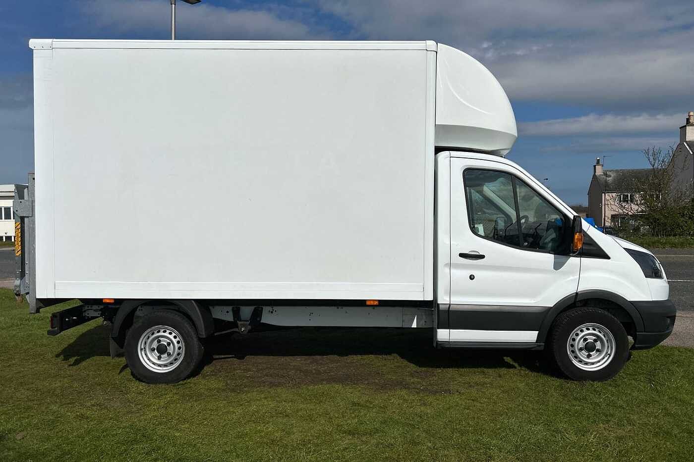 Ford Transit 2.0TDCi (130PS)(EU6) RWD350 L3H1 SRW Luton