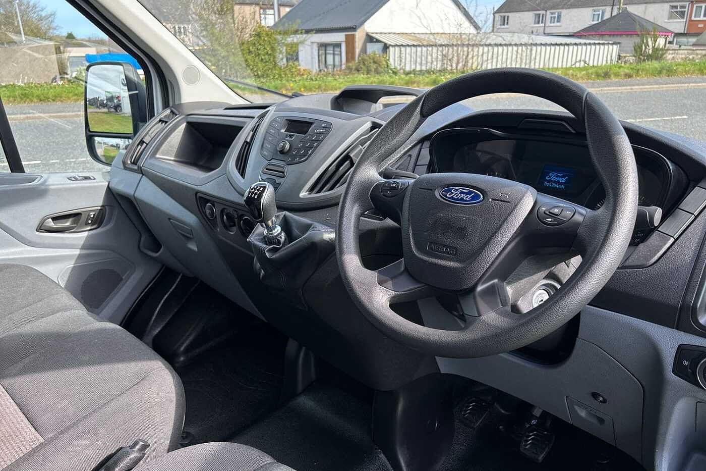 Ford Transit 2.0TDCi (130PS)(EU6) RWD350 L3H1 SRW Luton