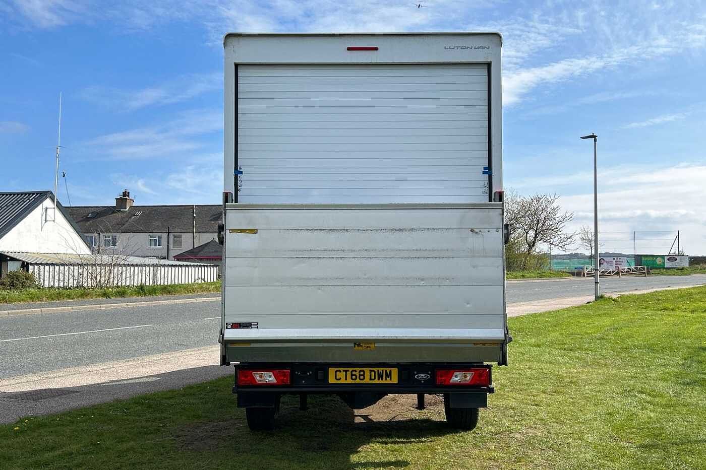 Ford Transit 2.0TDCi (130PS)(EU6) RWD350 L3H1 SRW Luton