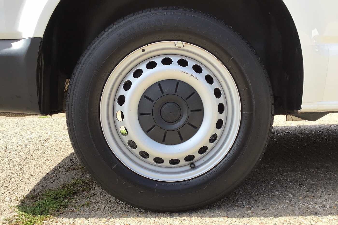 Volkswagen Transporter PV 2.0 TDI (102PS) T28 Startline SWB