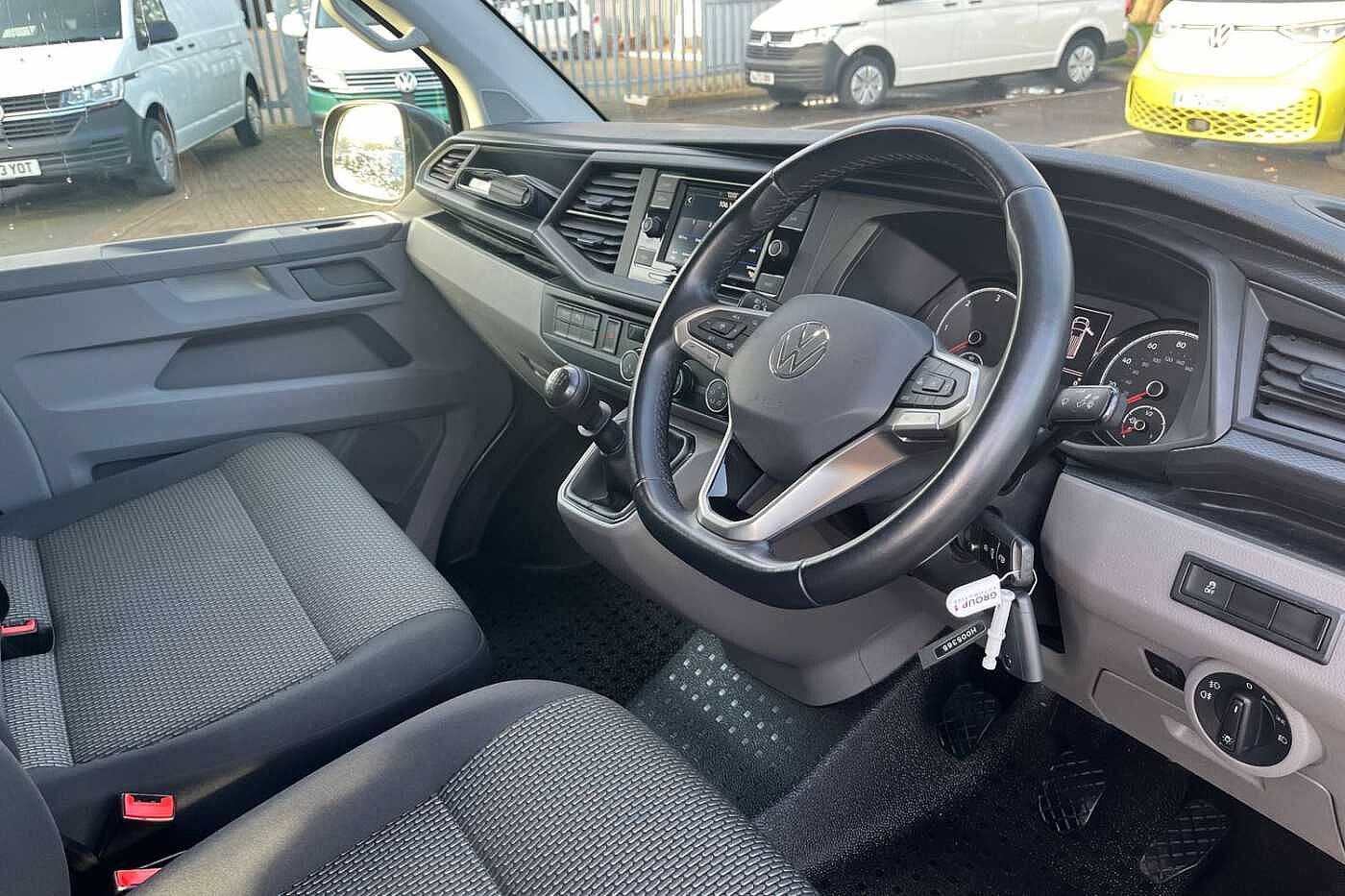 Volkswagen Transporter 2.0TDI 110ps Eu6dT-E T30 Highline SWB