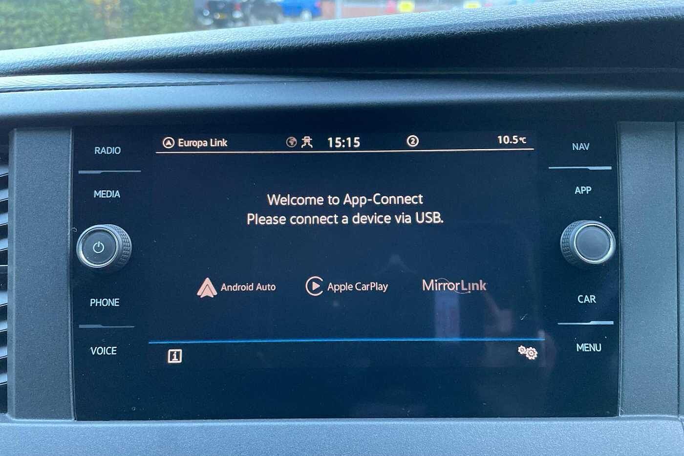 Volkswagen Transporter 2.0 TDI T30 Highline Crew Van 5dr Diesel DSG FWD SWB Euro 6 (s/s) (150 ps)