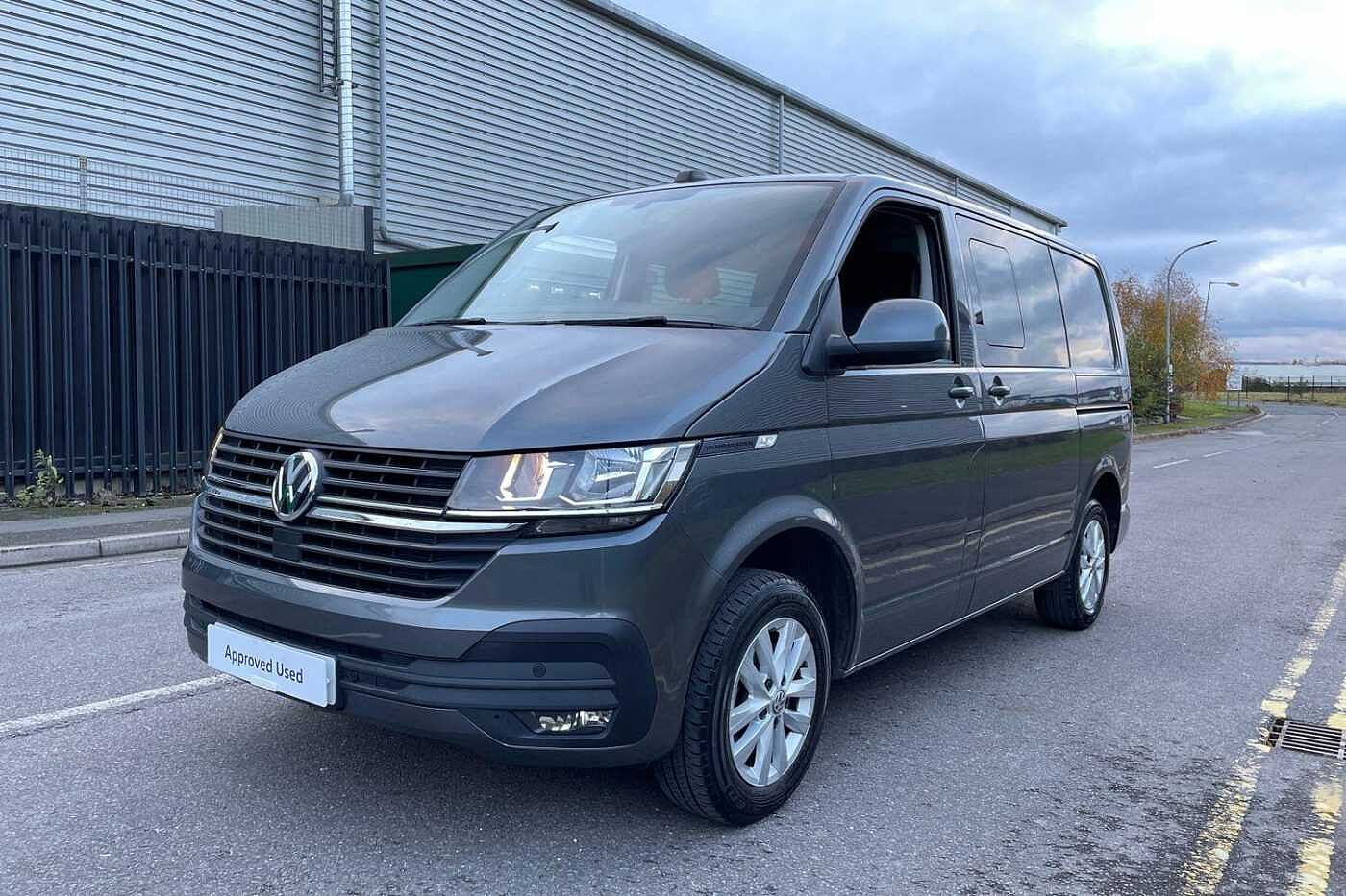 Volkswagen Transporter 2.0 TDI T30 Highline Crew Van 5dr Diesel DSG FWD SWB Euro 6 (s/s) (150 ps)