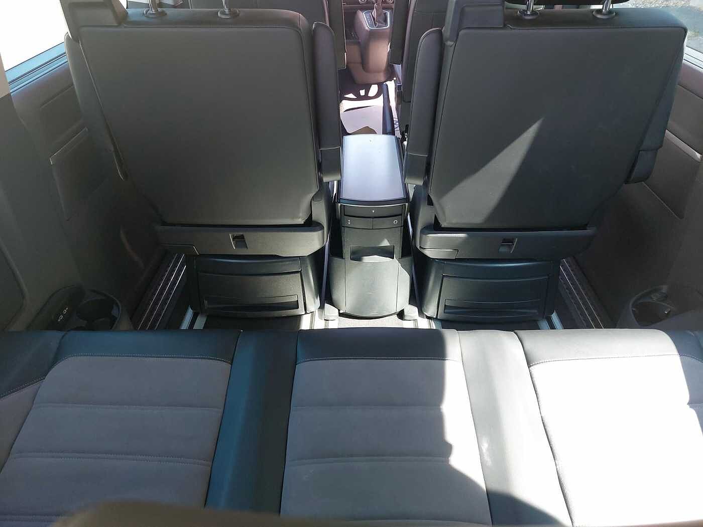 Volkswagen Caravelle 2.0 TDI Executive 150 5dr DSG