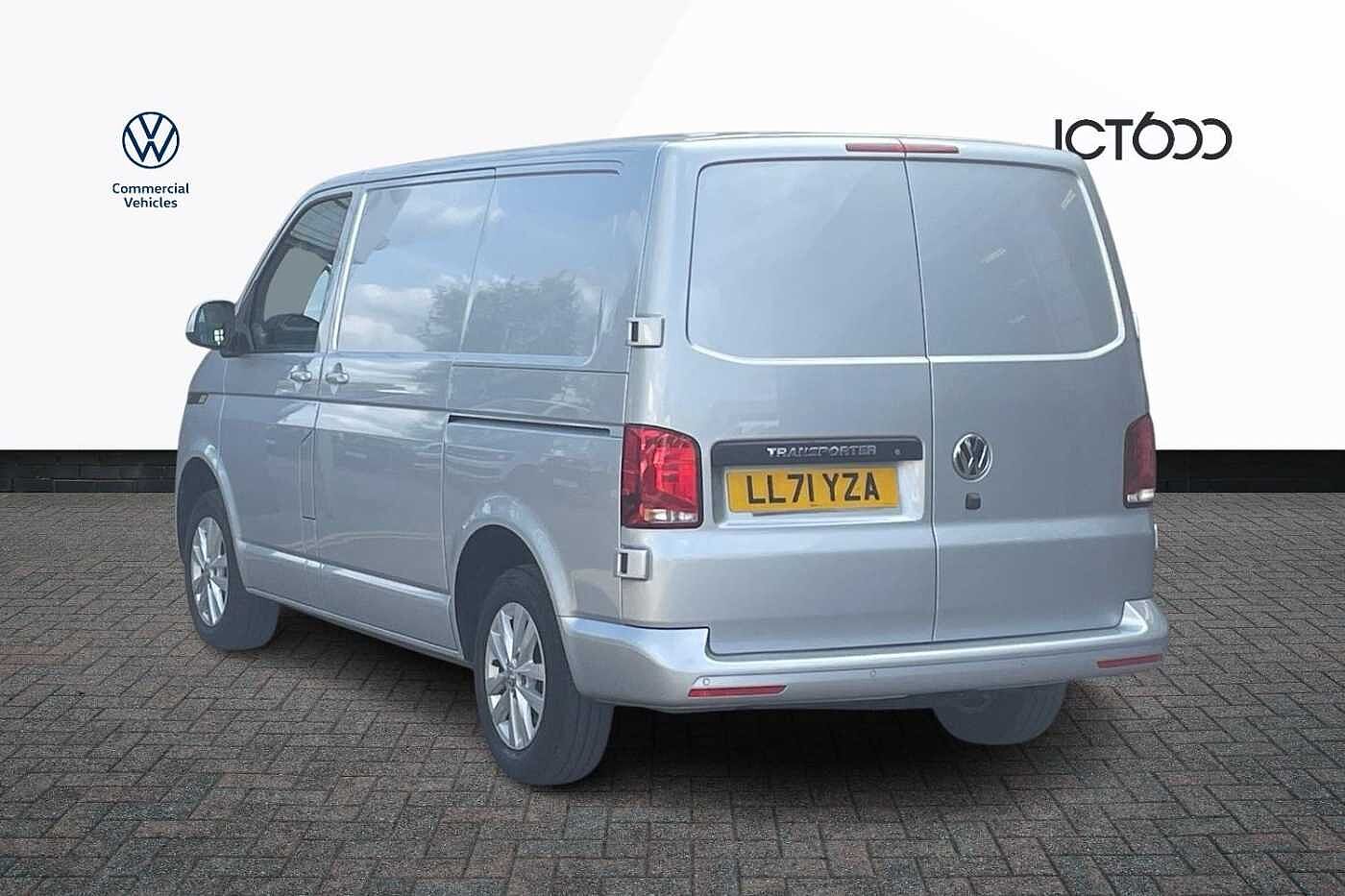Volkswagen Transporter T30 SWB 2.0 TDI 150 Highline DSG