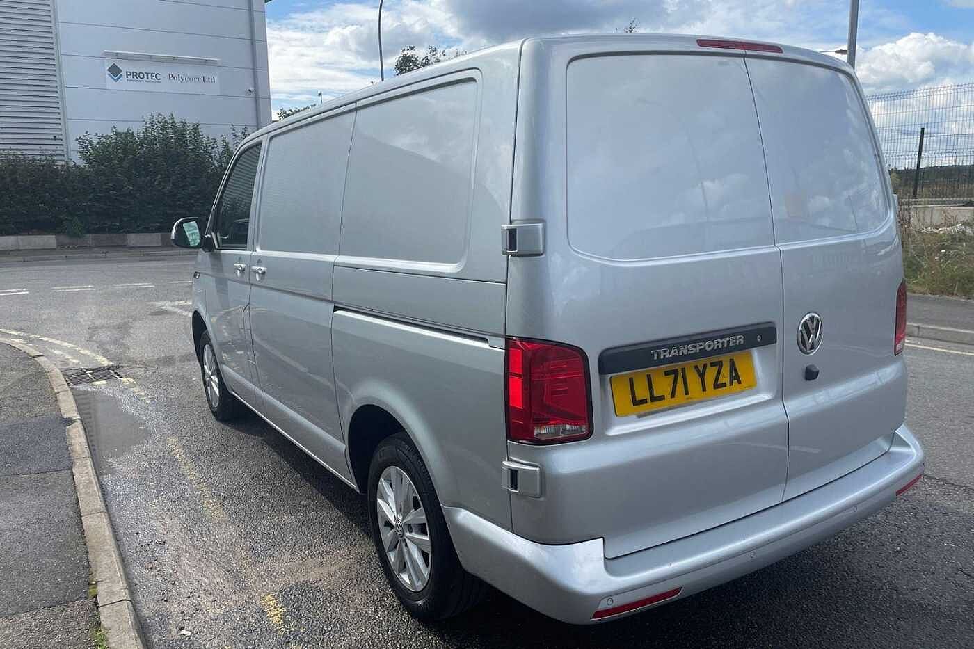 Volkswagen Transporter T30 SWB 2.0 TDI 150 Highline DSG