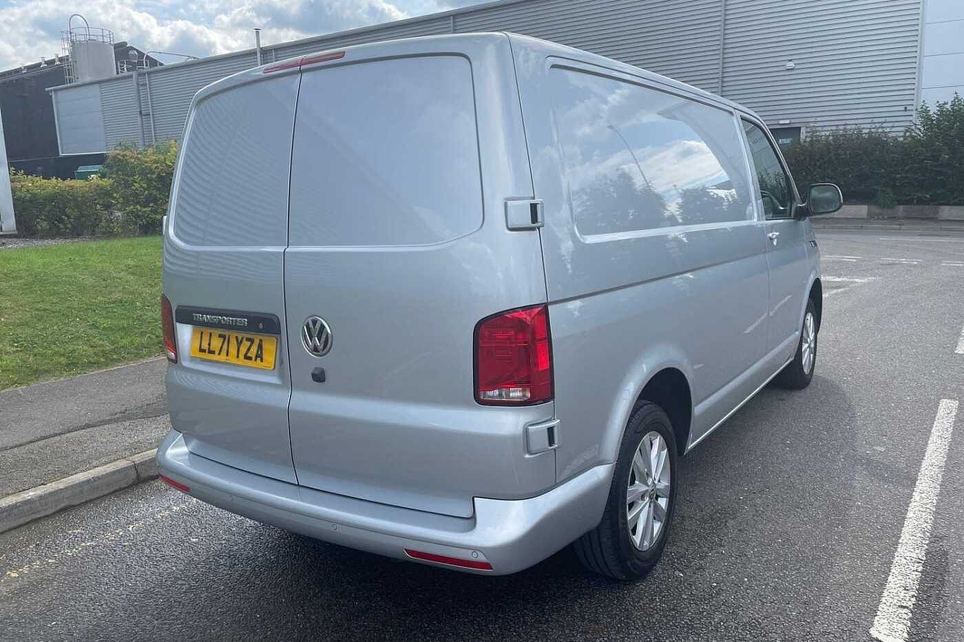 Volkswagen Transporter T30 SWB 2.0 TDI 150 Highline DSG