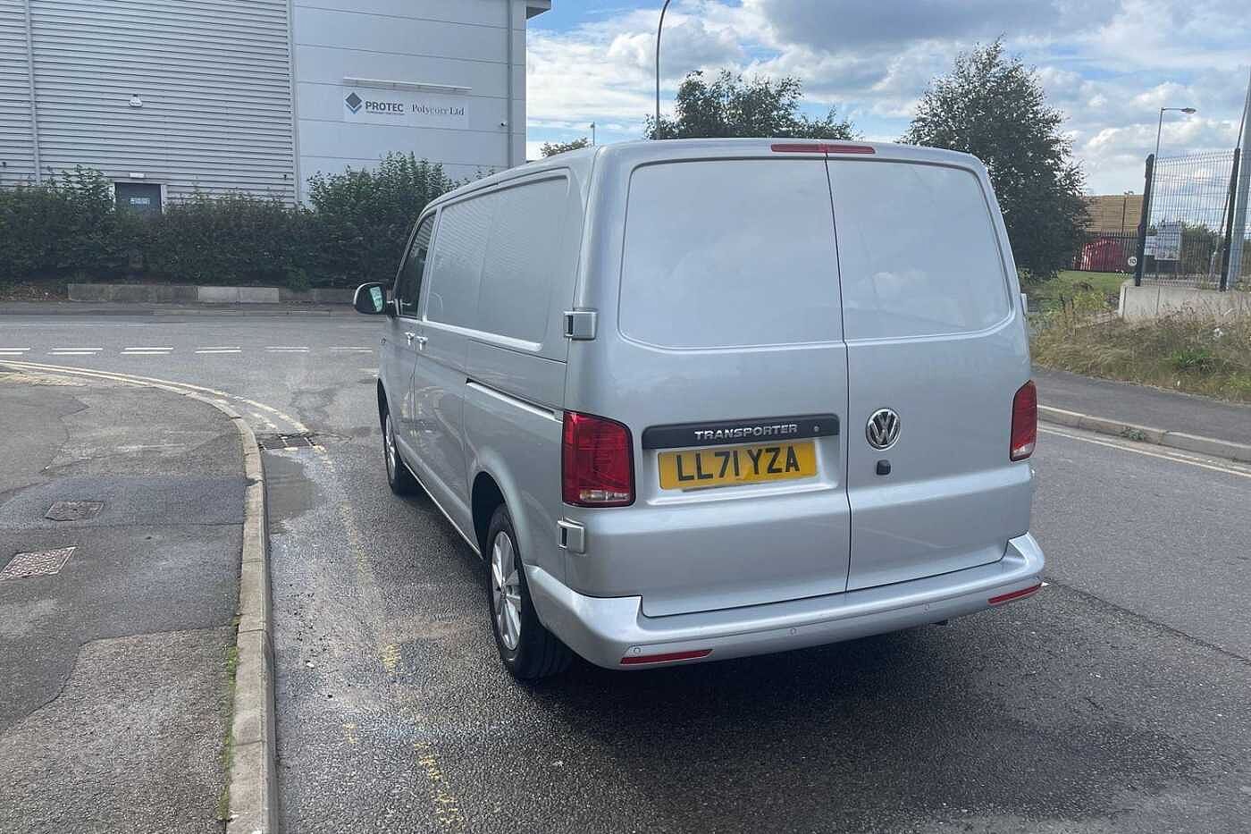 Volkswagen Transporter T30 SWB 2.0 TDI 150 Highline DSG