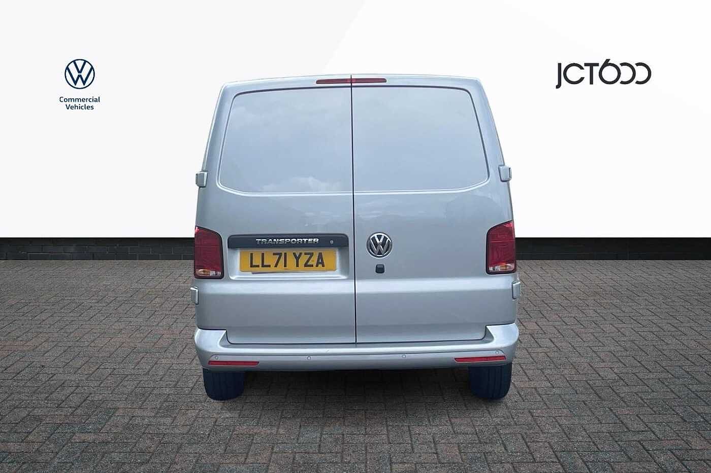 Volkswagen Transporter T30 SWB 2.0 TDI 150 Highline DSG