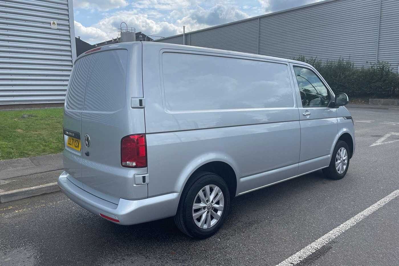 Volkswagen Transporter T30 SWB 2.0 TDI 150 Highline DSG