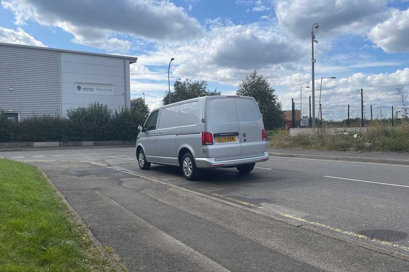 Volkswagen Transporter T30 SWB 2.0 TDI 150 Highline DSG