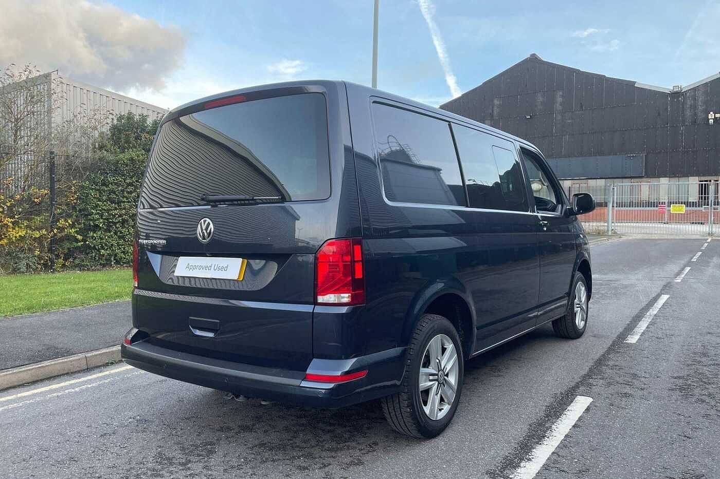 Volkswagen Transporter T32 SWB 2.0 TDI 150 Highline Kombi Van