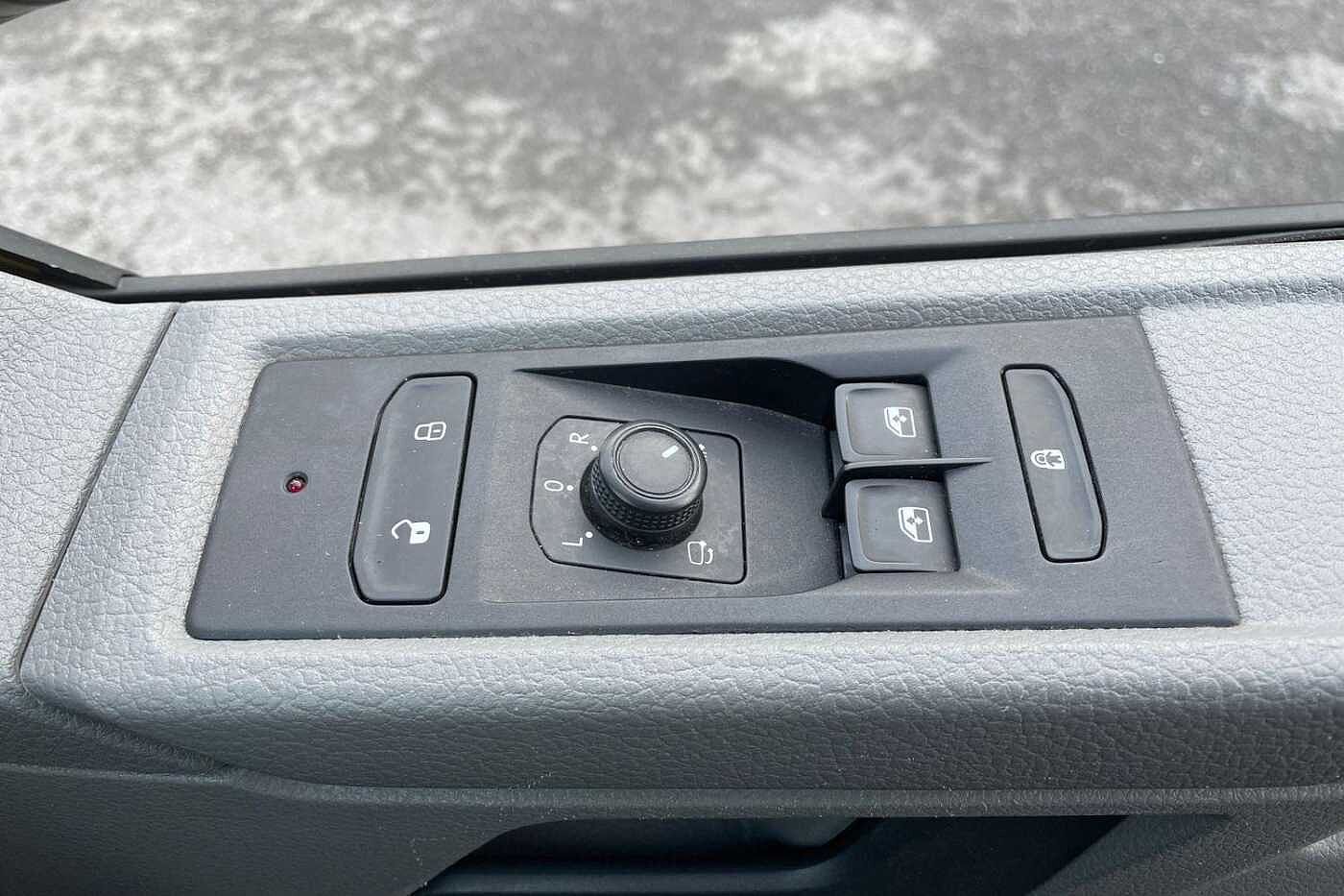 Volkswagen Transporter T32 SWB 2.0 TDI 150 Highline Kombi Van