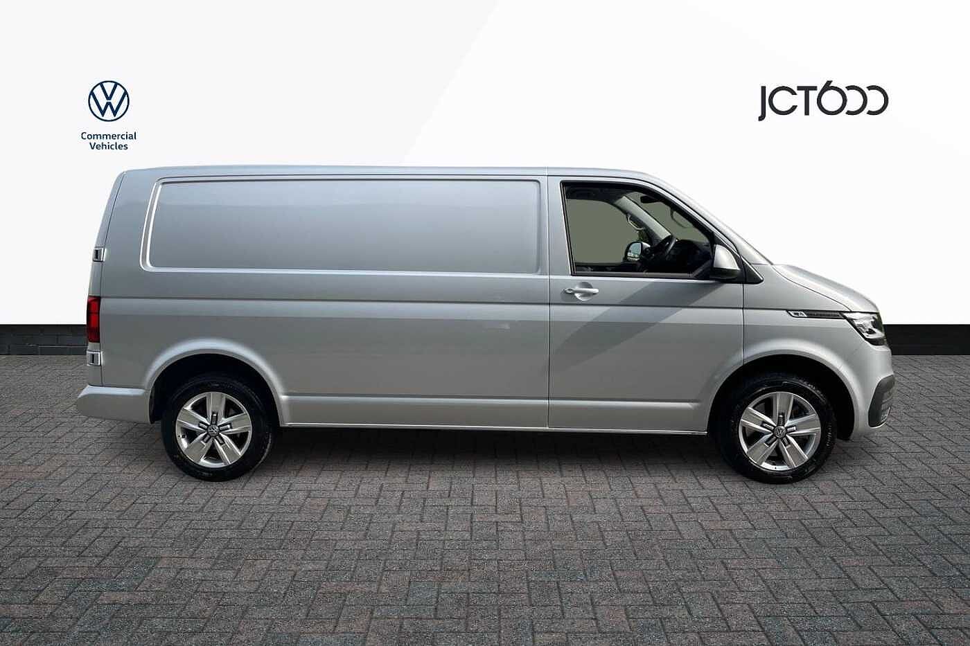 Volkswagen Transporter T30 LWB 2.0 BiTDI 204 Highline DSG