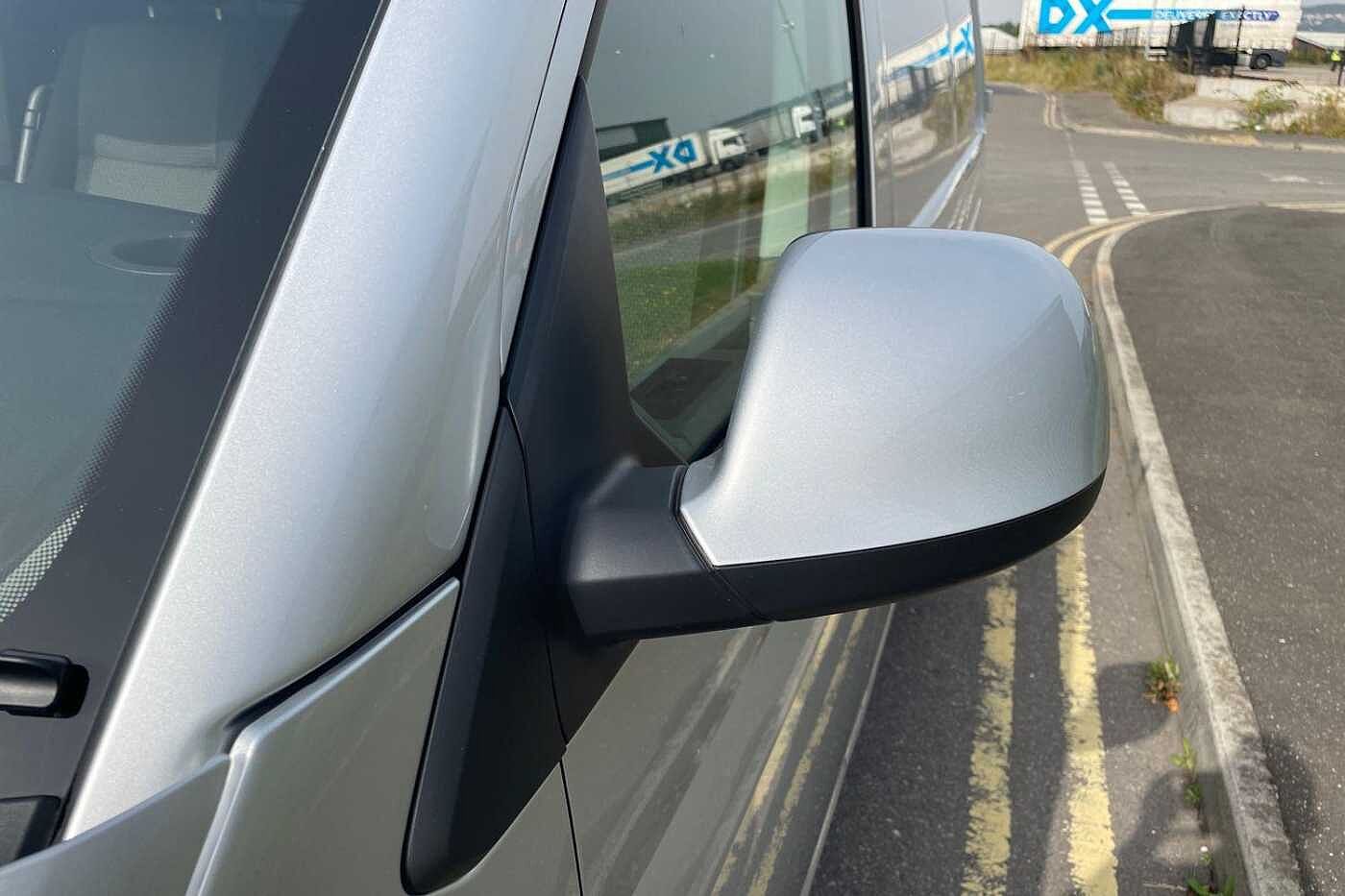 Volkswagen Transporter T30 LWB 2.0 BiTDI 204 Highline DSG