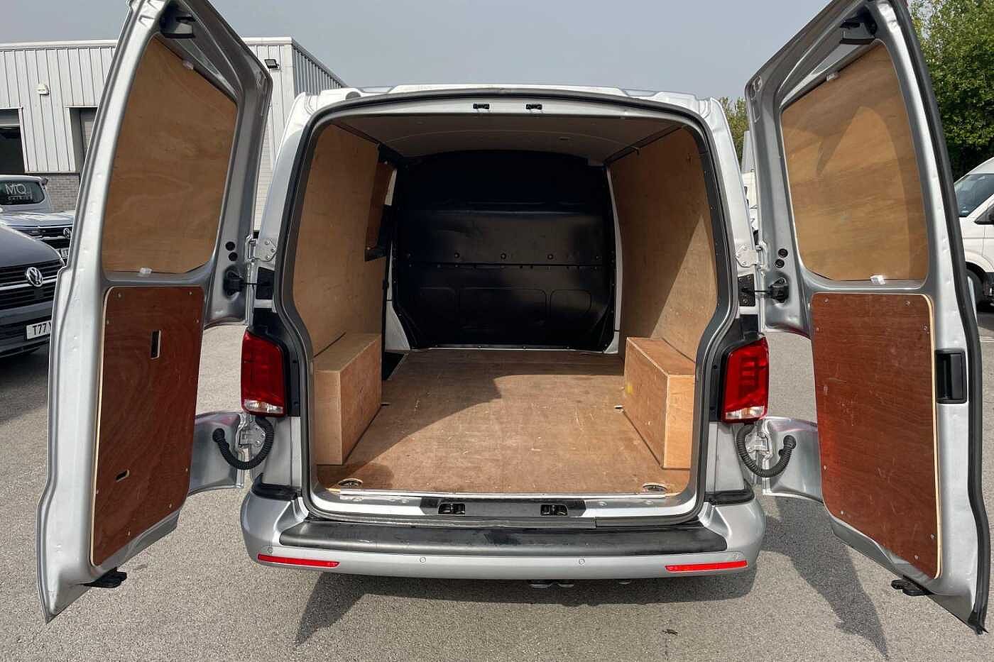 Volkswagen Transporter T30 LWB 2.0 BiTDI 204 Highline DSG