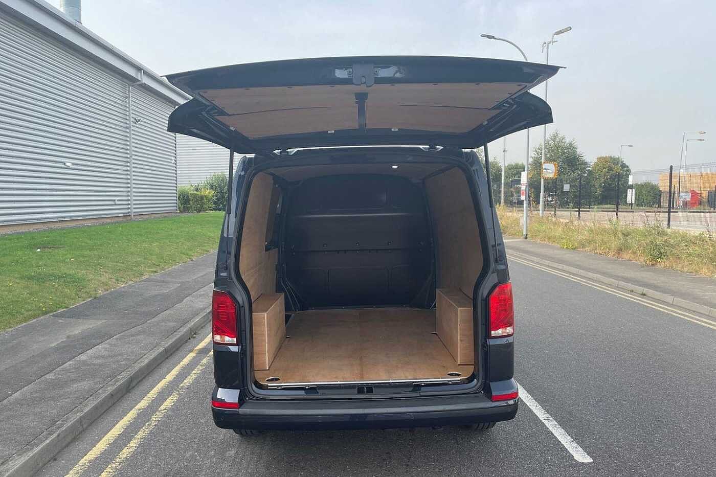 Volkswagen Transporter T30 SWB 2.0 TDI 150 Highline