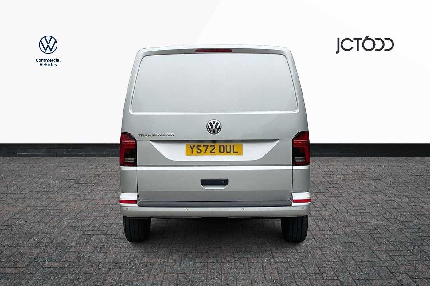 Volkswagen Transporter T32 SWB 2.0 BiTDI 204 Highline DSG