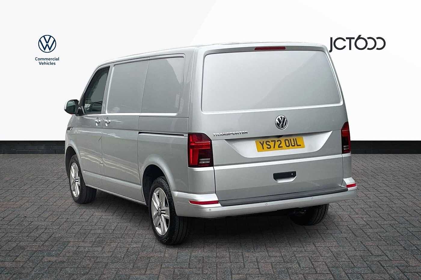 Volkswagen Transporter T32 SWB 2.0 BiTDI 204 Highline DSG