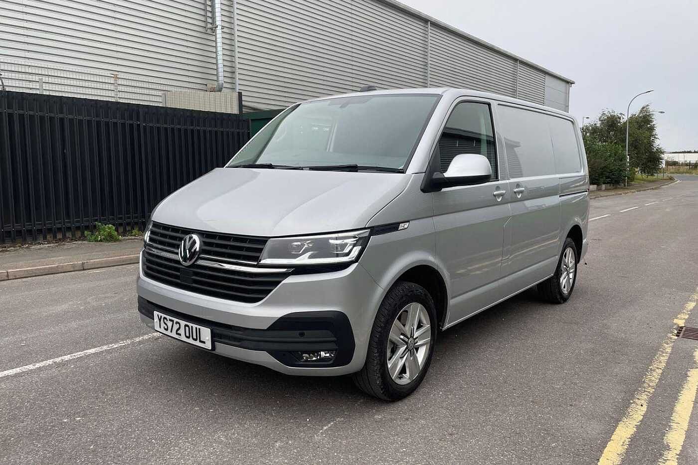 Volkswagen Transporter T32 SWB 2.0 BiTDI 204 Highline DSG