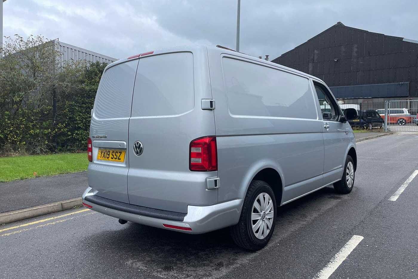 Volkswagen Transporter T28 SWB 2.0 TDI BMT 102 Trendline Euro 6