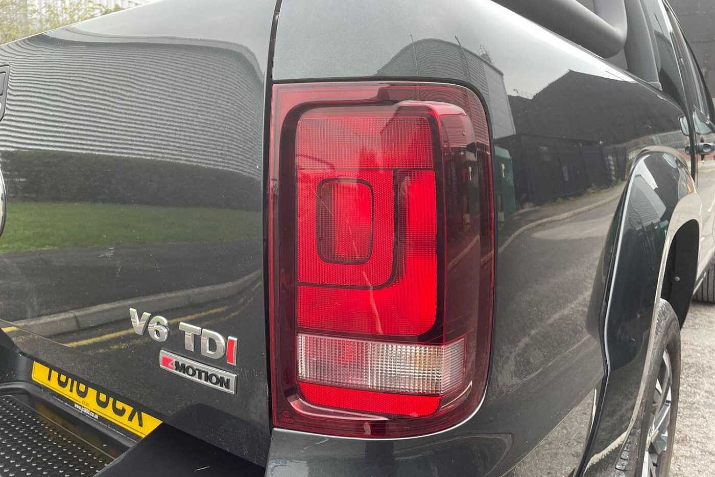 Volkswagen Amarok A33 SPECIAL EDITIONS D/Cab Pick Up Dark Label 3.0 V6 TDI 204 BMT4M Auto