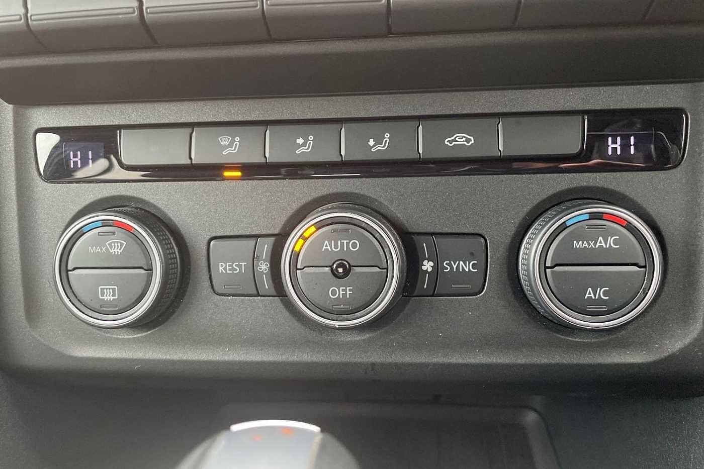 Volkswagen Amarok A33 SPECIAL EDITIONS D/Cab Pick Up Dark Label 3.0 V6 TDI 204 BMT4M Auto