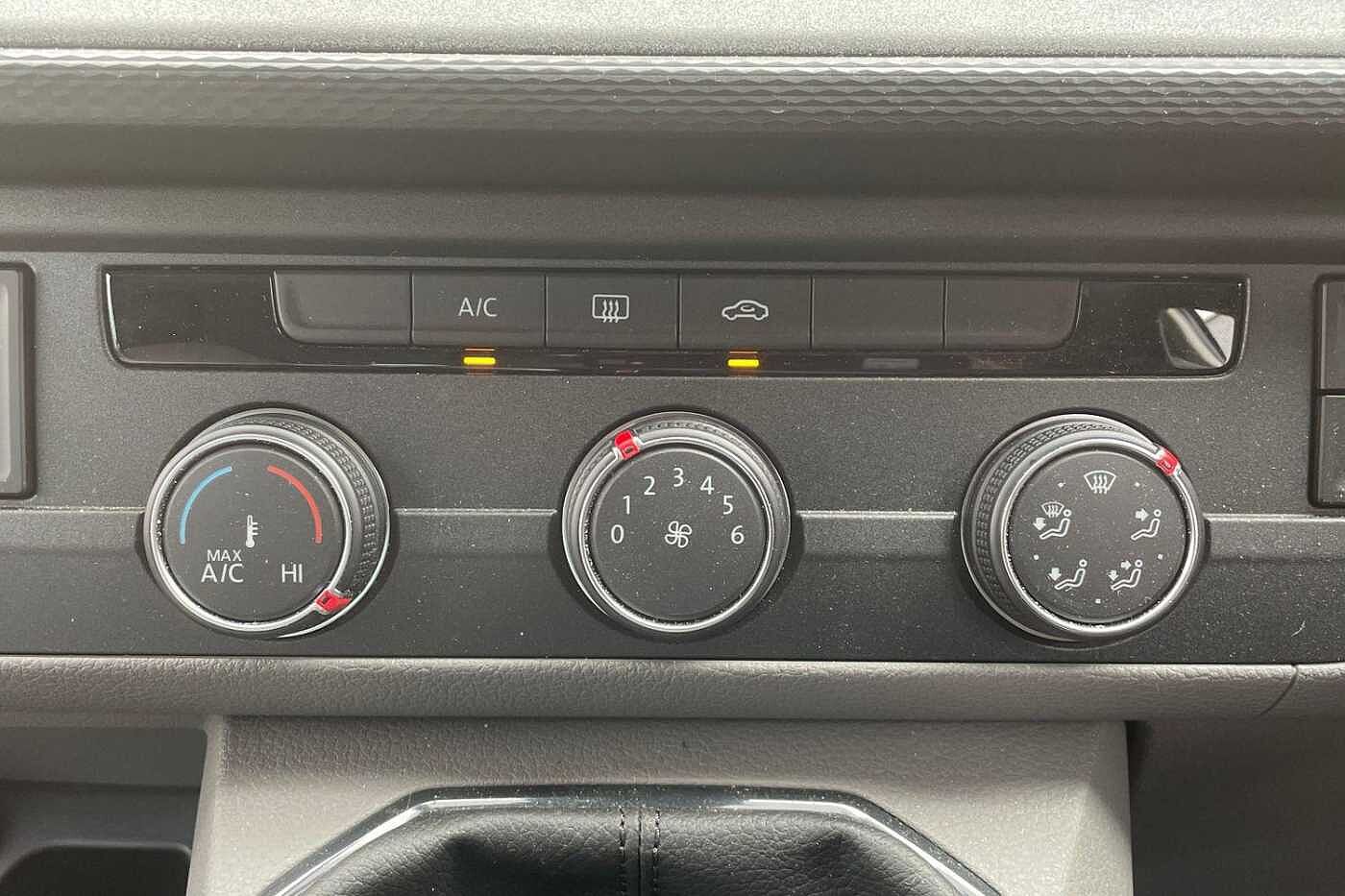Volkswagen Transporter T30 SWB 2.0 TDI 110 Highline Kombi Van