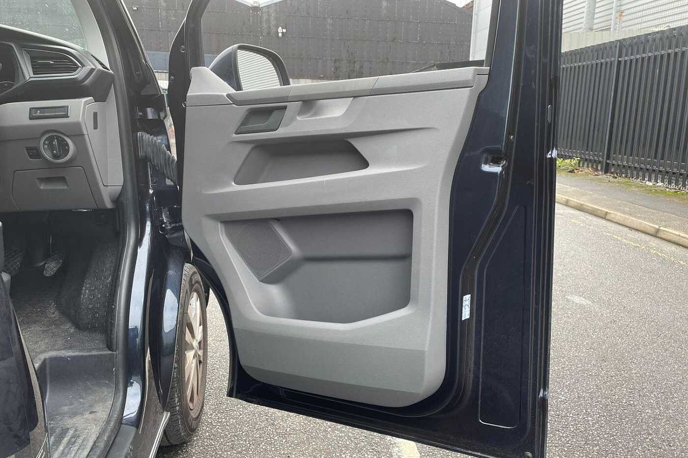 Volkswagen Transporter T30 SWB 2.0 TDI 110 Highline Kombi Van