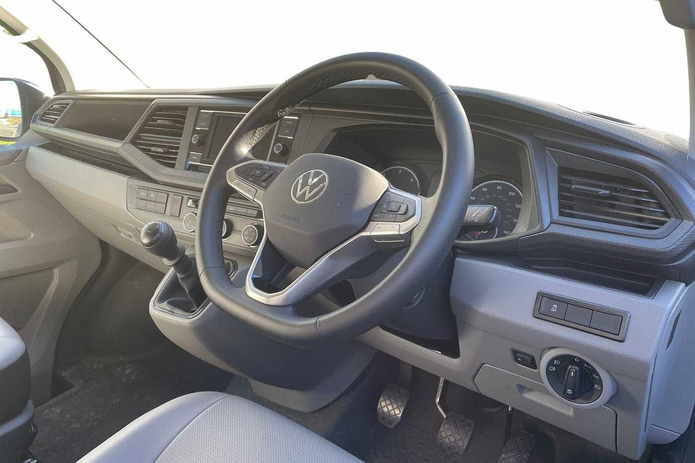 Volkswagen Transporter T30 SWB 2.0 TDI 110 Highline Kombi Van