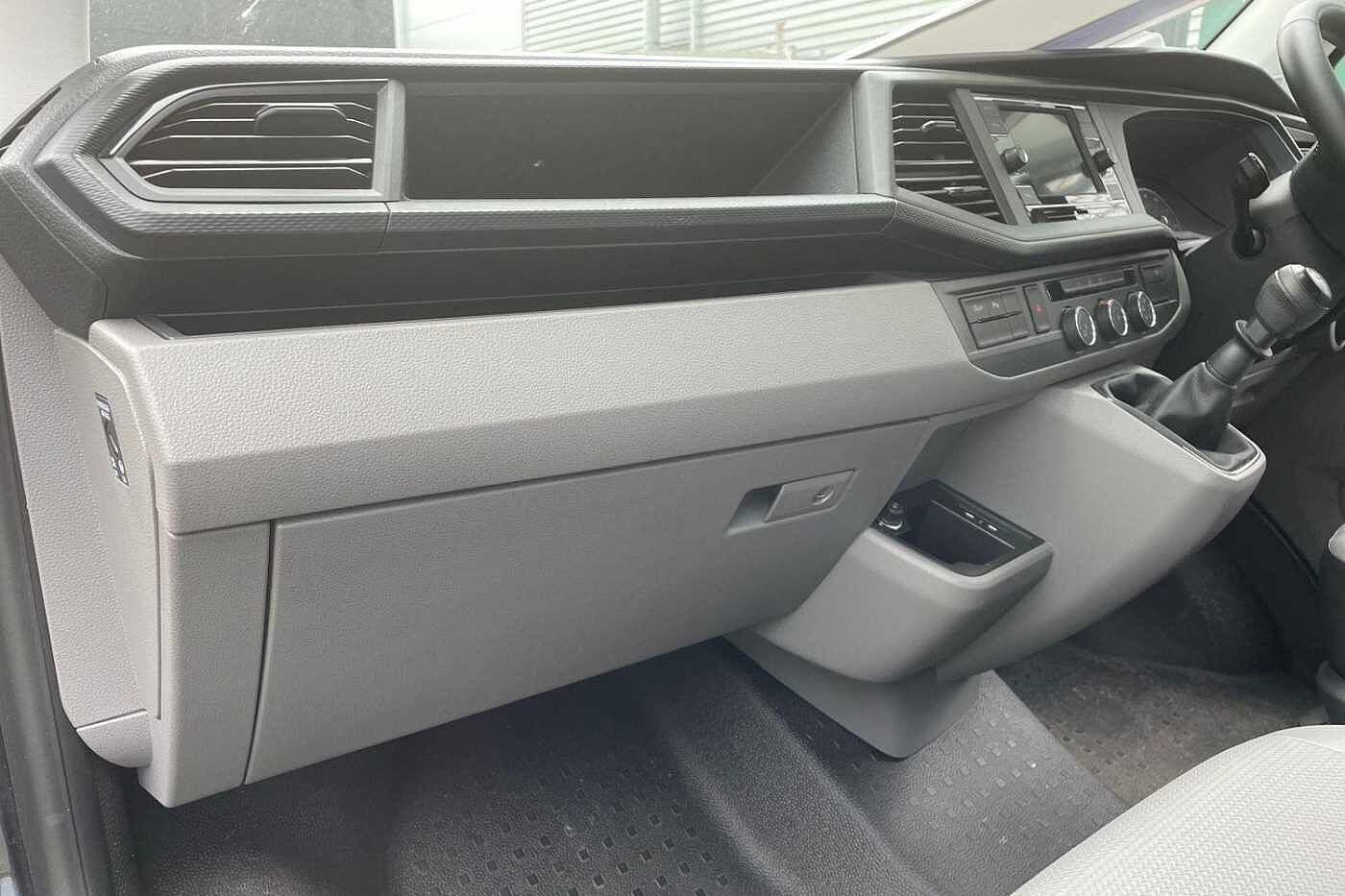 Volkswagen Transporter T30 SWB 2.0 TDI 110 Highline Kombi Van