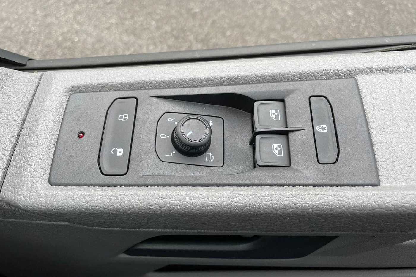 Volkswagen Transporter T30 SWB 2.0 TDI 110 Highline Kombi Van