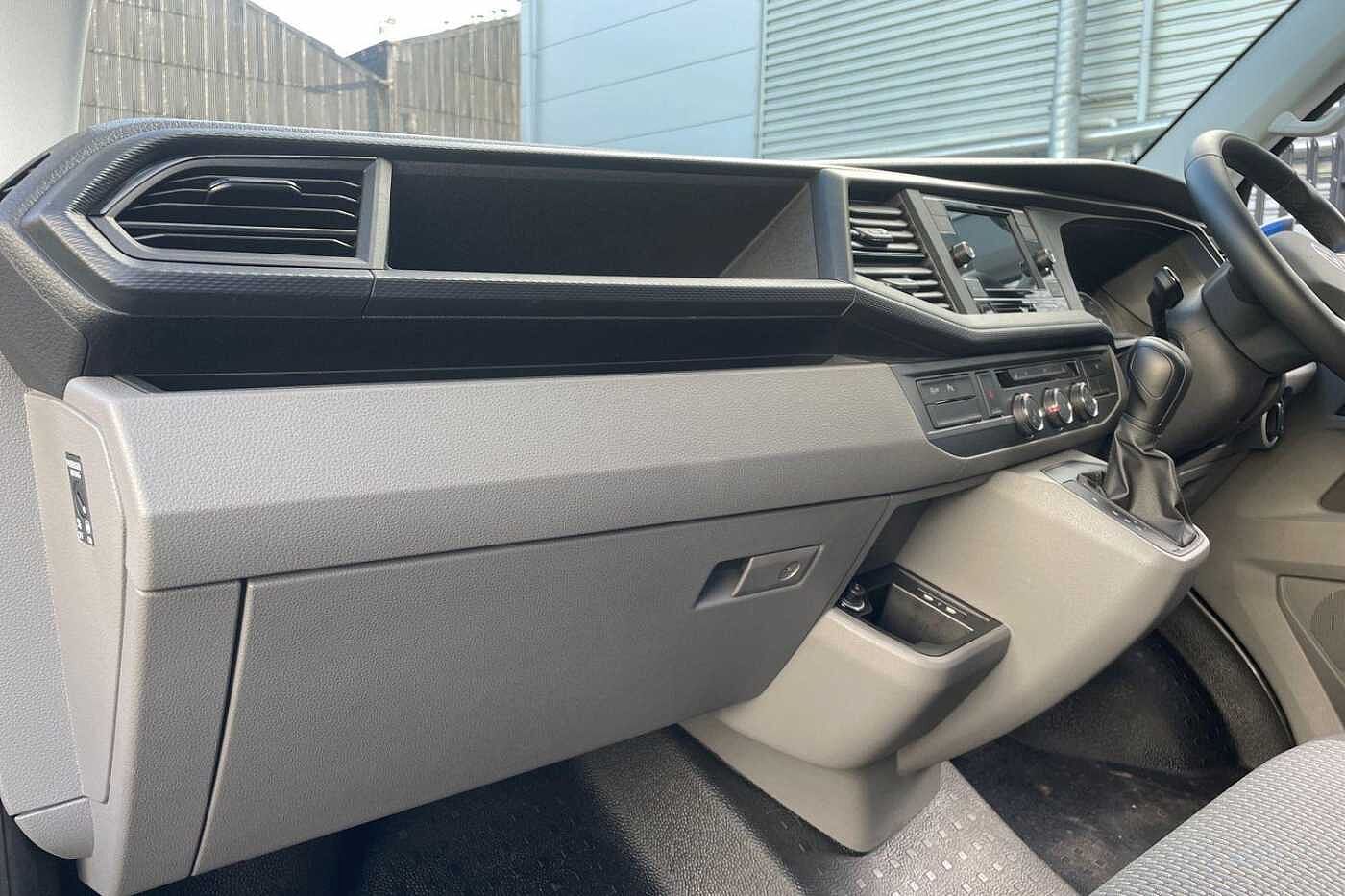 Volkswagen Transporter T28 SWB 2.0 TDI 150 Highline DSG