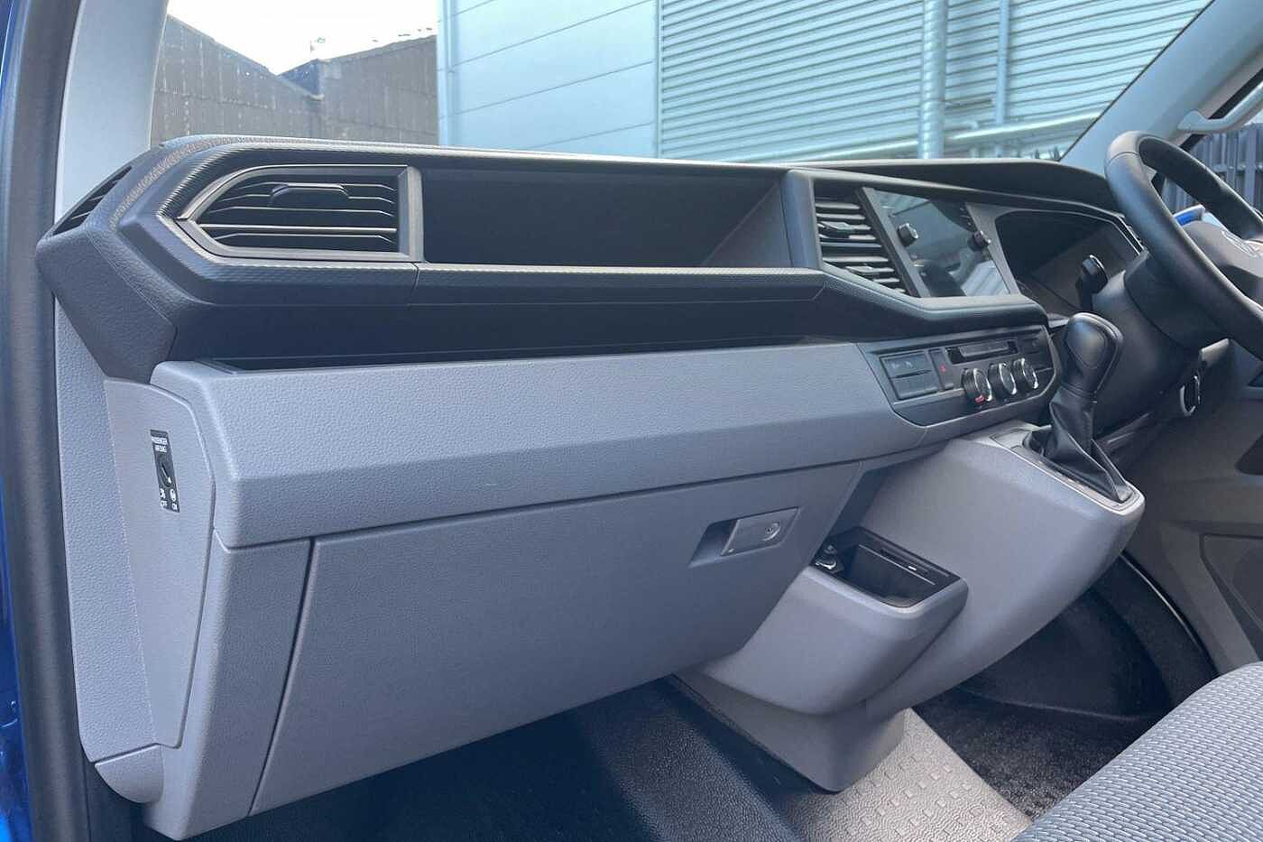Volkswagen Transporter T32 SWB 2.0 BiTDI 204 Highline DSG