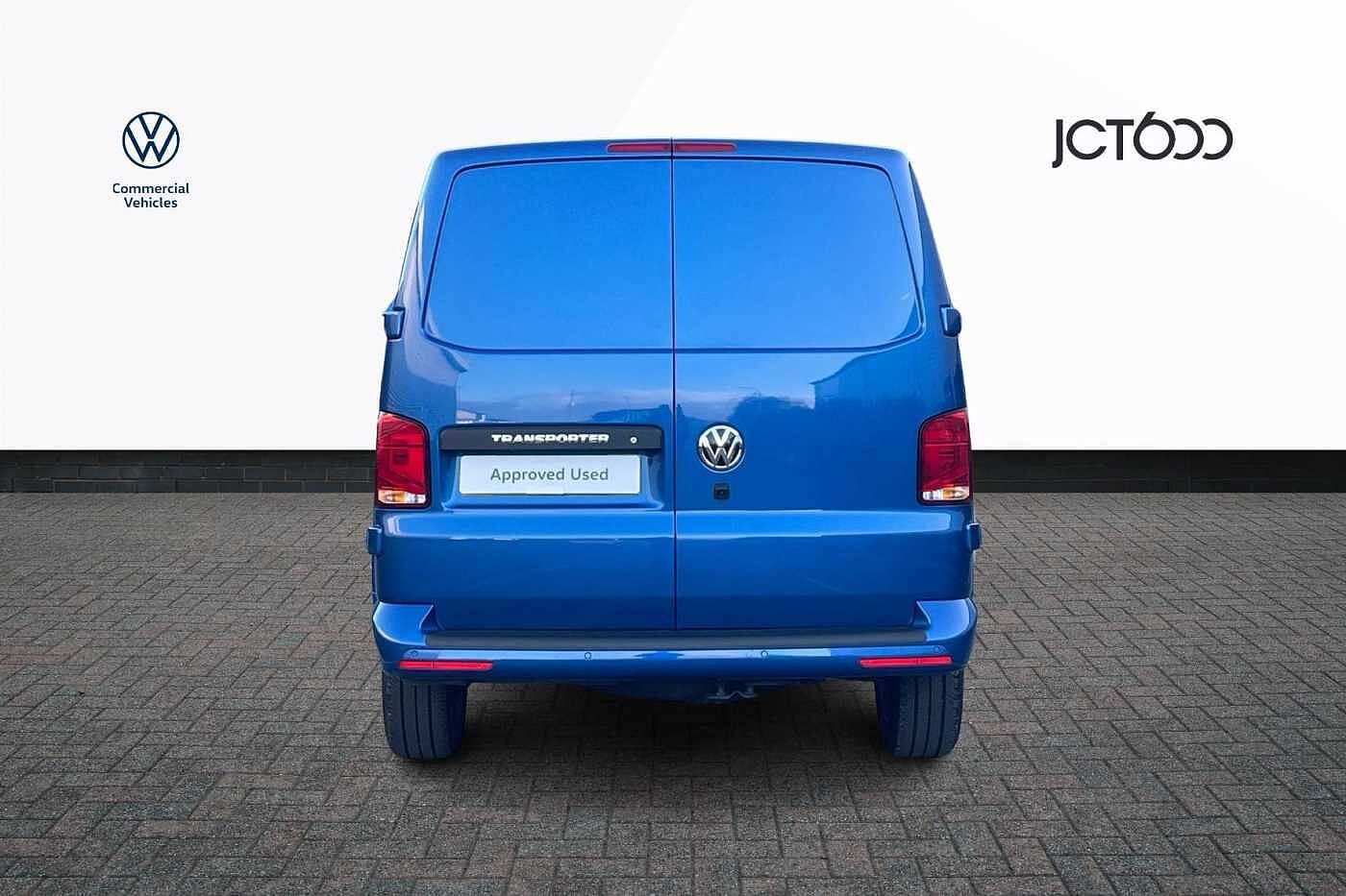 Volkswagen Transporter 2.0 TDI T32 Highline Panel Van 5dr Diesel DSG FWD LWB Euro 6 (s/s) (150 ps)