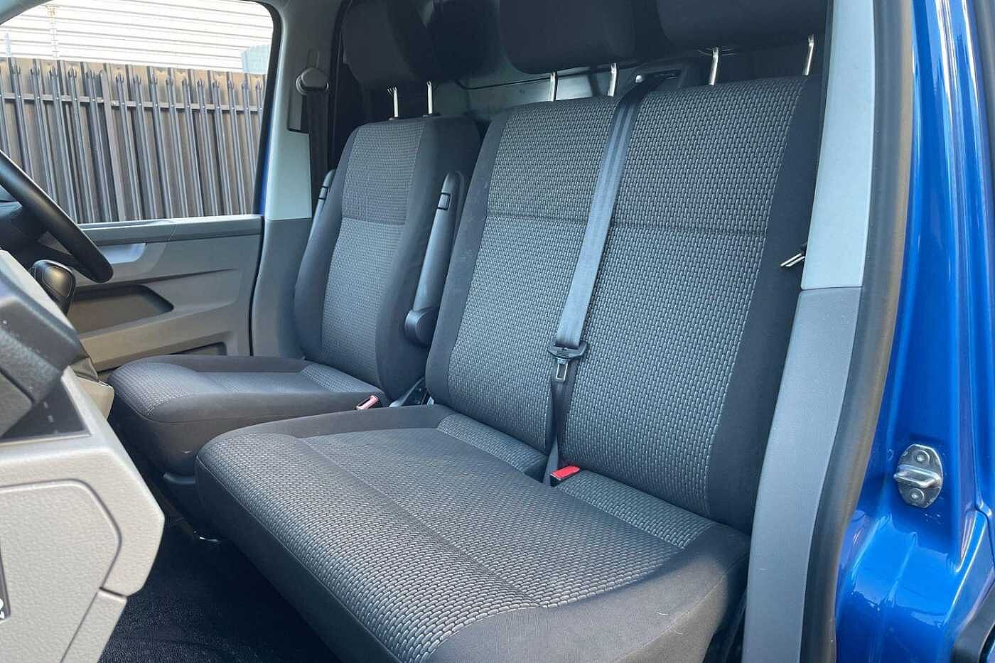 Volkswagen Transporter 2.0 TDI T32 Highline Panel Van 5dr Diesel DSG FWD LWB Euro 6 (s/s) (150 ps)