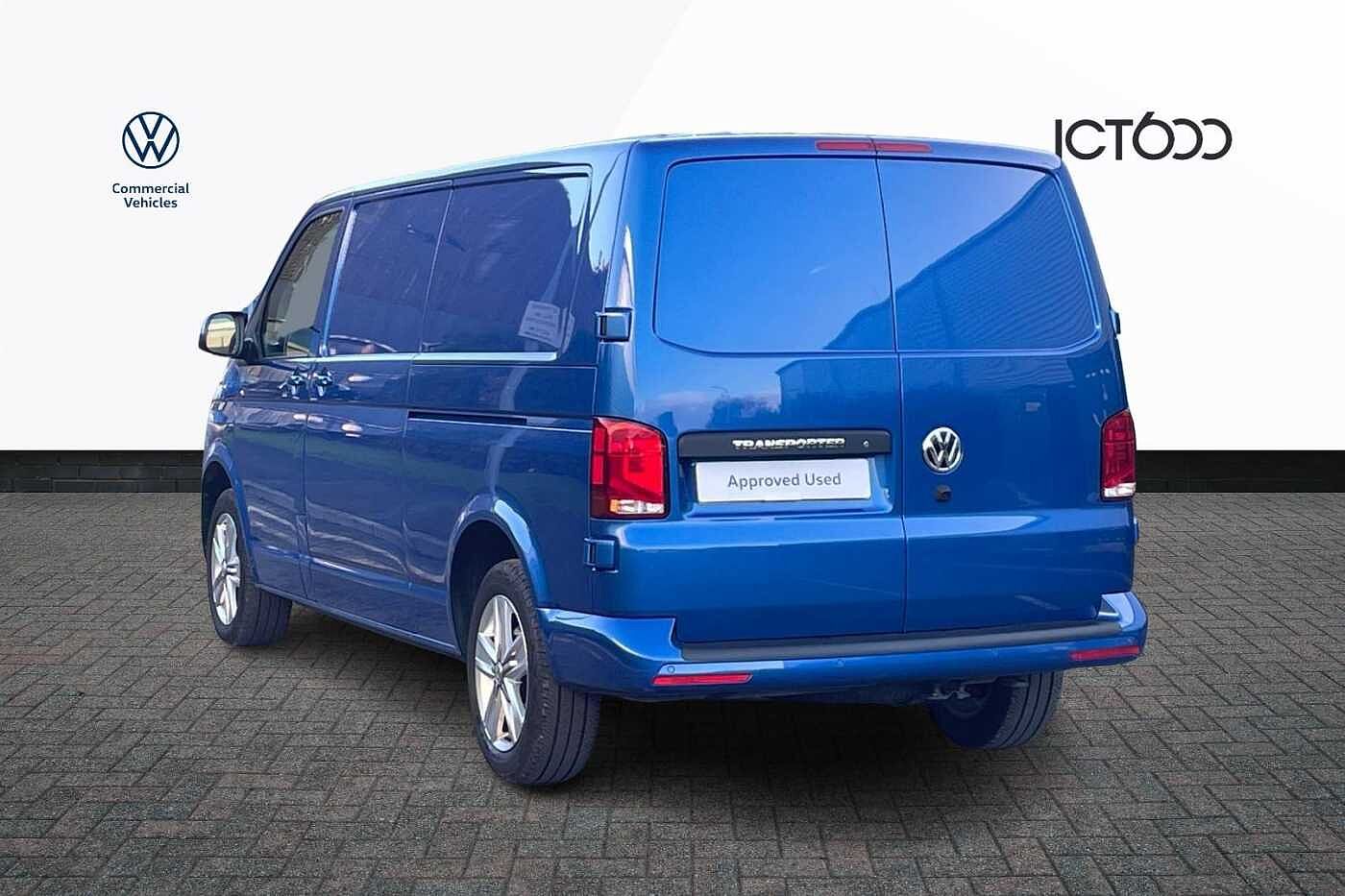 Volkswagen Transporter 2.0 TDI T32 Highline Panel Van 5dr Diesel DSG FWD LWB Euro 6 (s/s) (150 ps)