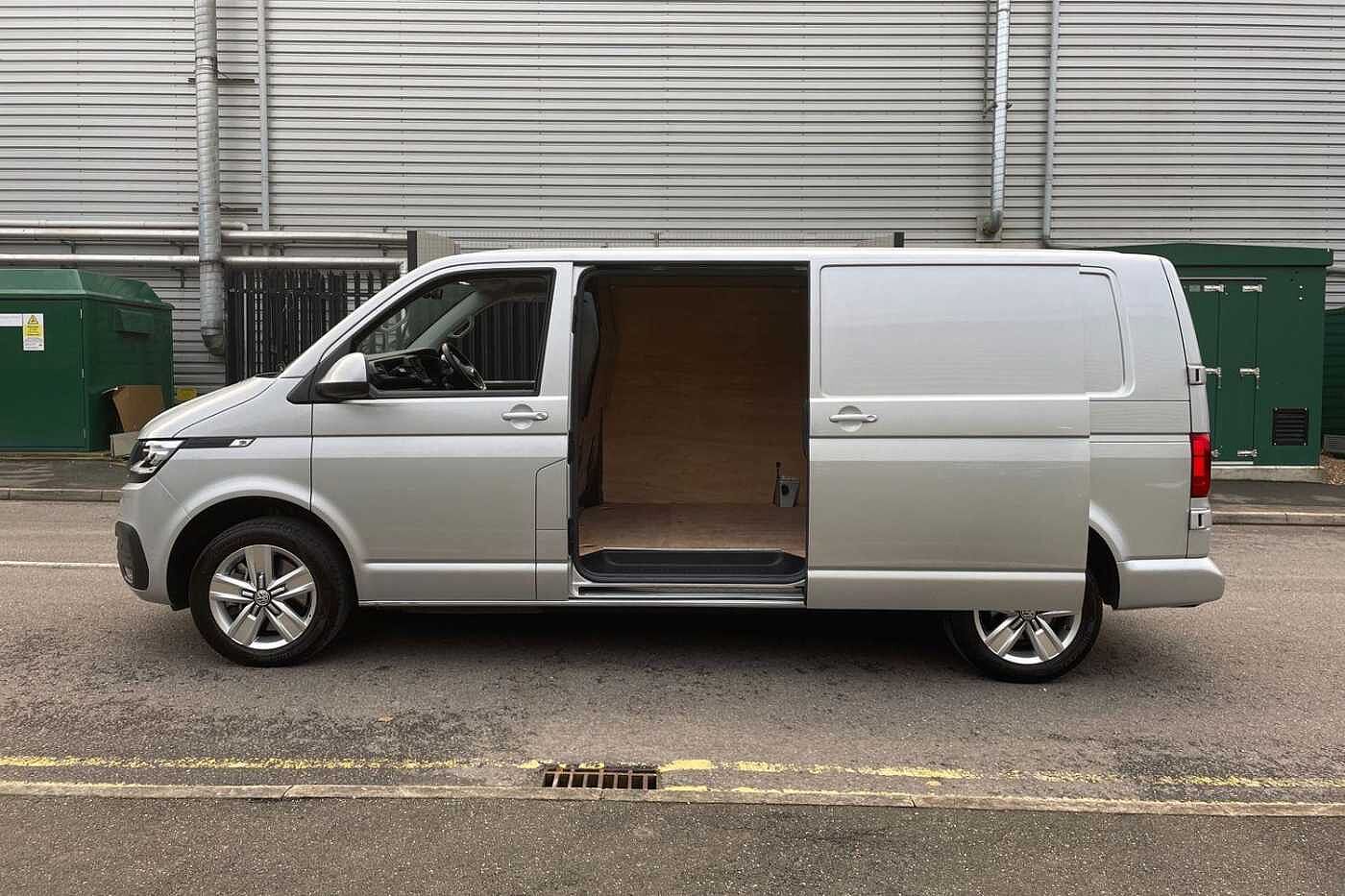 Volkswagen Transporter 2.0 BiTDI T30 Highline Panel Van 5dr Diesel DSG FWD LWB High Roof Euro 6 (s/s) (