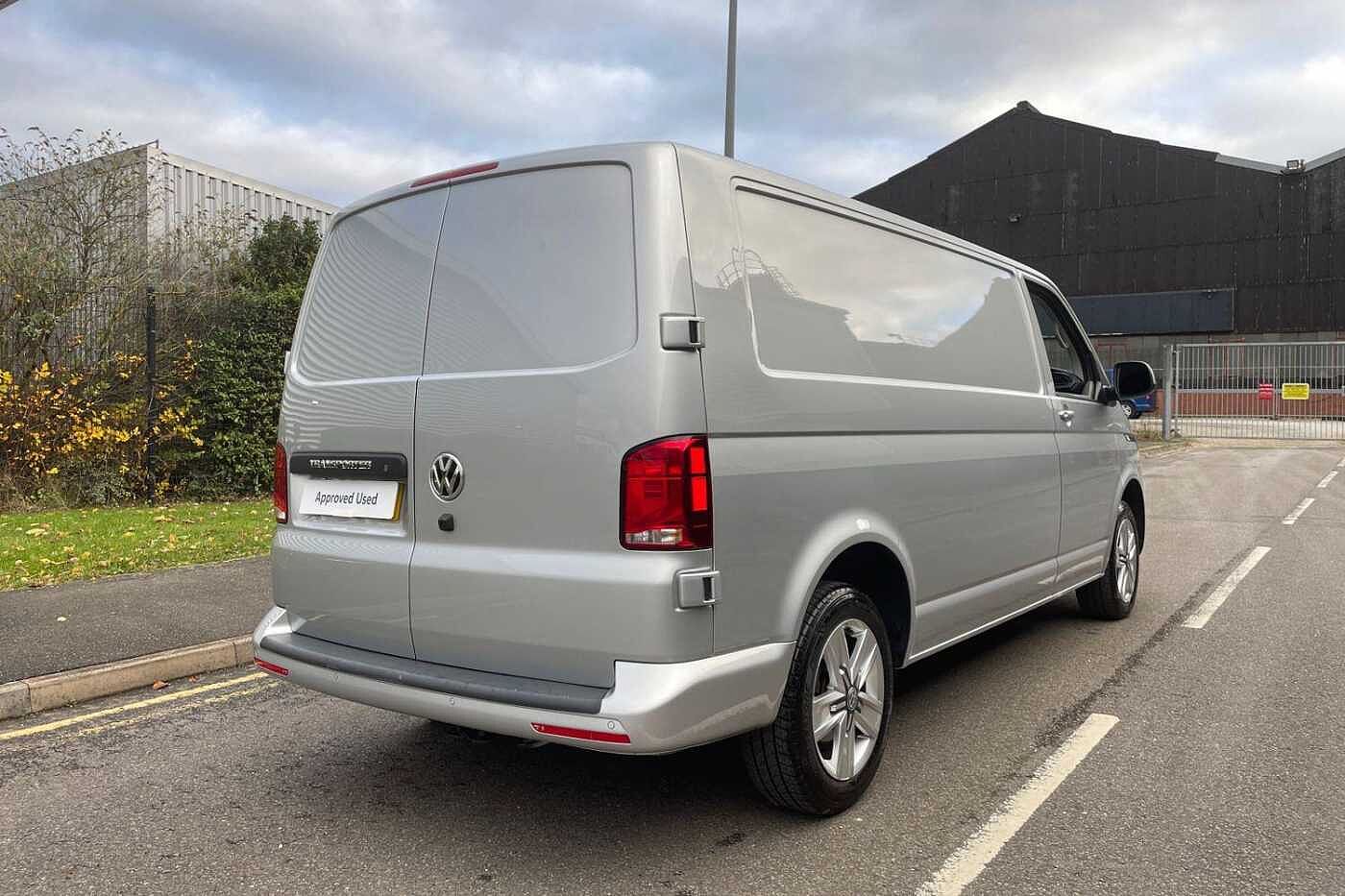 Volkswagen Transporter 2.0 BiTDI T30 Highline Panel Van 5dr Diesel DSG FWD LWB High Roof Euro 6 (s/s) (
