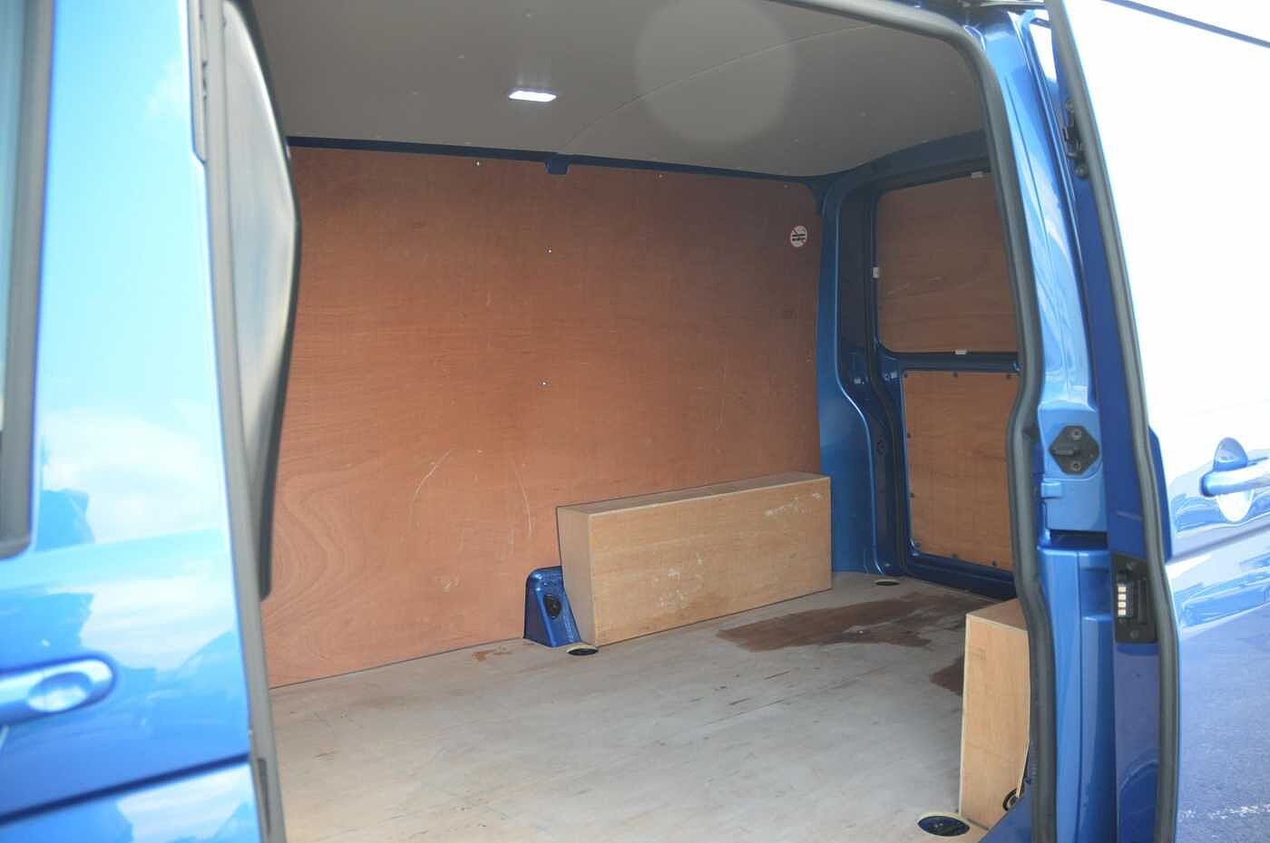 Volkswagen Transporter 2.0TDI 110ps T30 Highline BMT SWB PV
