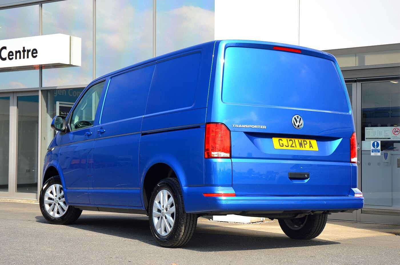 Volkswagen Transporter 2.0TDI 110ps T30 Highline BMT SWB PV