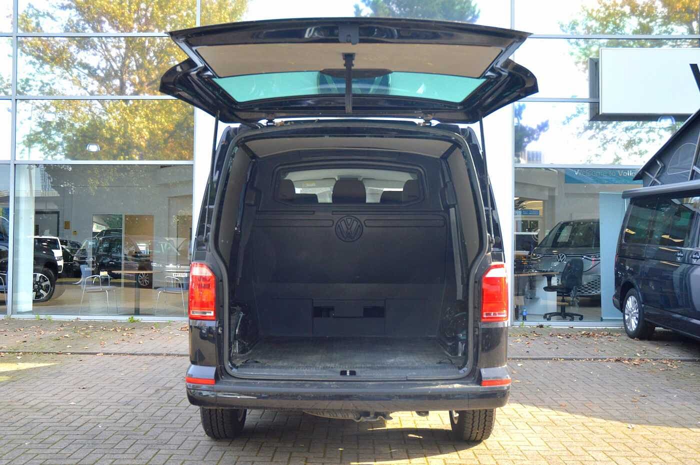 Volkswagen Transporter Kombi 2.0TDI 150 T32 Highline BMT SWB