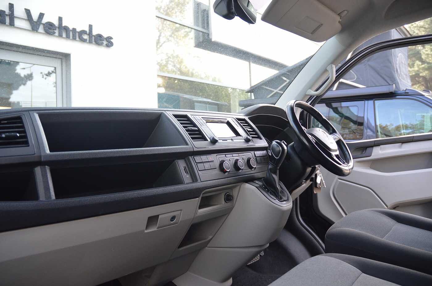 Volkswagen Transporter T32 Lwb Diesel 2.0 TDI BMT 150 Highline Kombi Van DSG