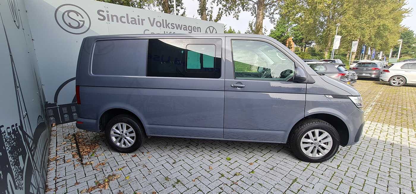 Volkswagen Transporter T30 Swb Diesel 2.0 TDI 110 Highline Kombi Van
