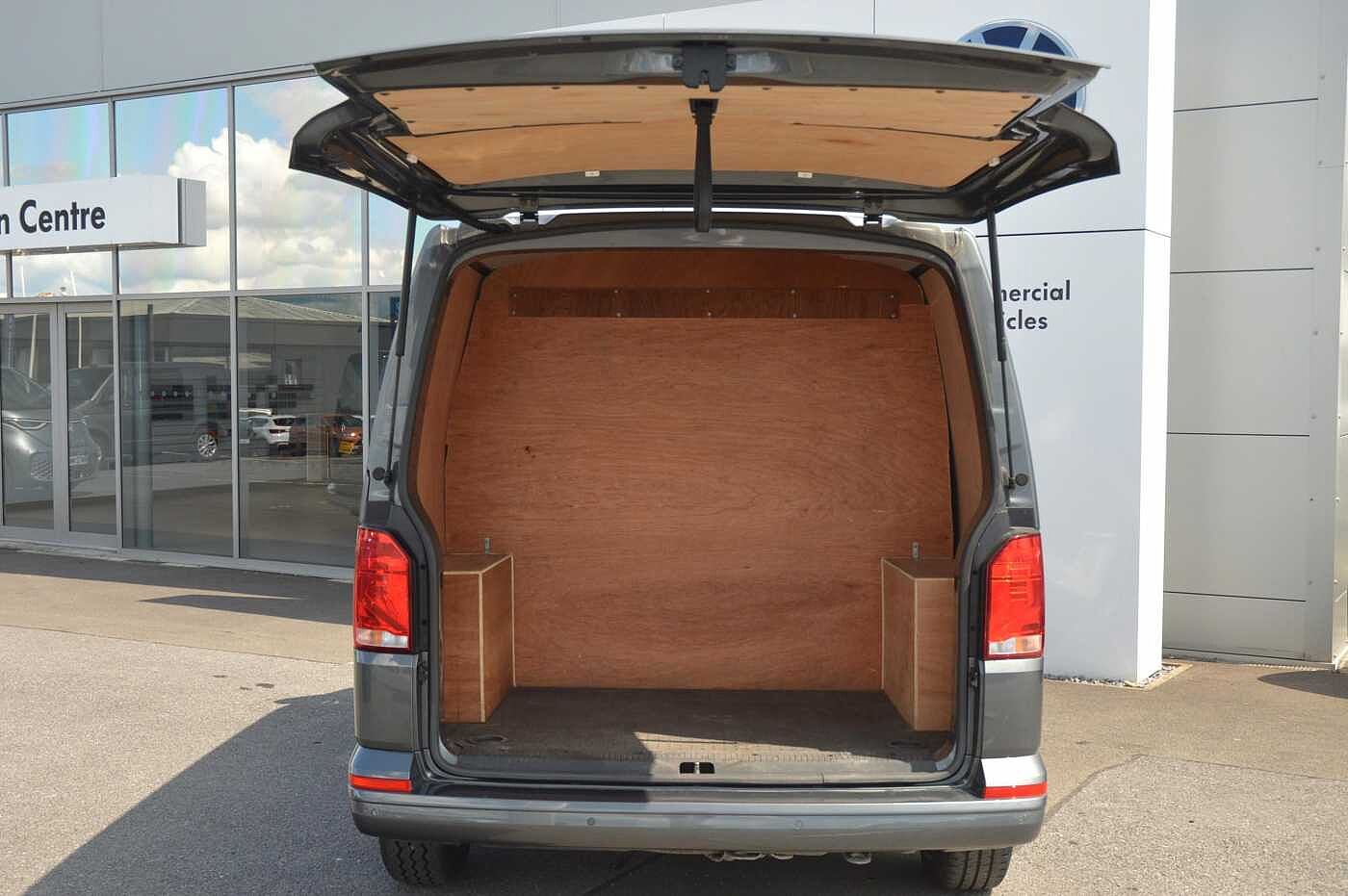 Volkswagen Transporter 2.0TDI 110ps Eu6dT-E T30 Highline SWB