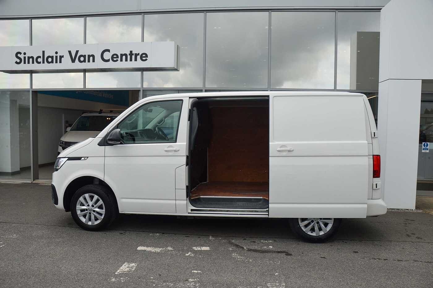 Volkswagen Transporter 2.0TDI 110ps T28 Highline BMT SWB PV